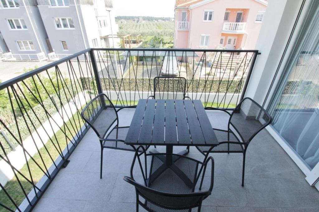 Apartments La Mar Zambratija מראה חיצוני תמונה