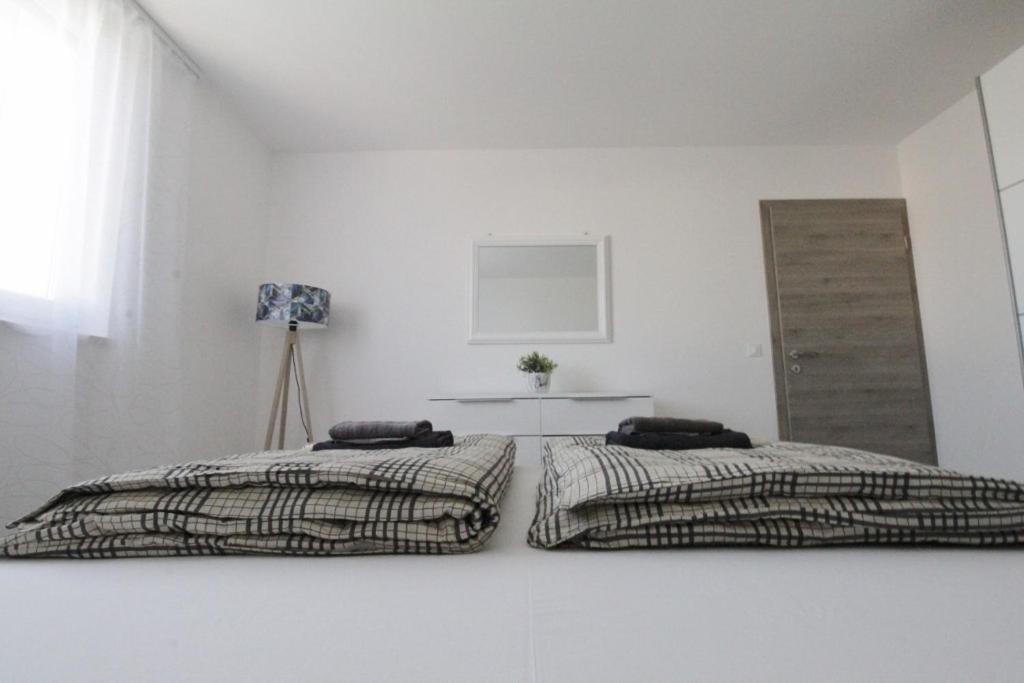 Apartments La Mar Zambratija מראה חיצוני תמונה