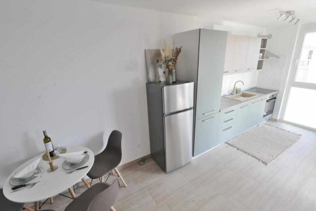 Apartments La Mar Zambratija מראה חיצוני תמונה