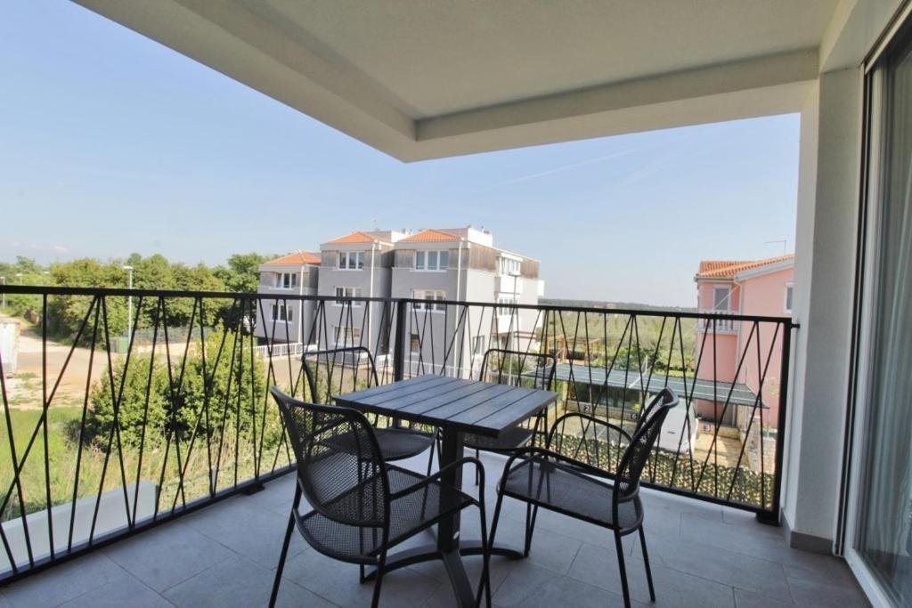 Apartments La Mar Zambratija מראה חיצוני תמונה