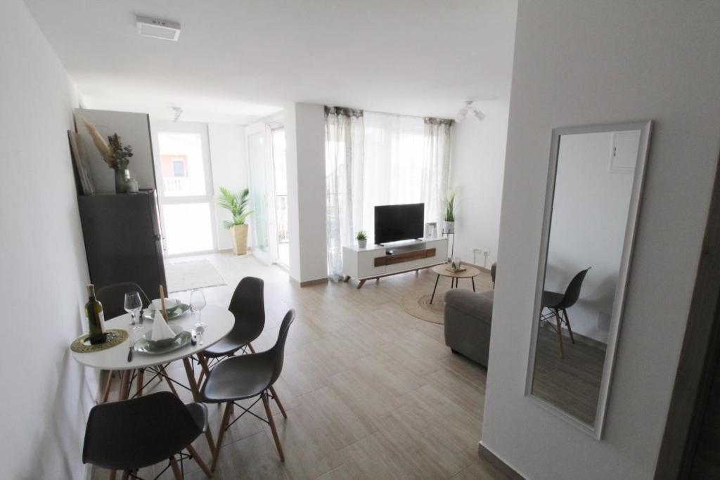 Apartments La Mar Zambratija מראה חיצוני תמונה